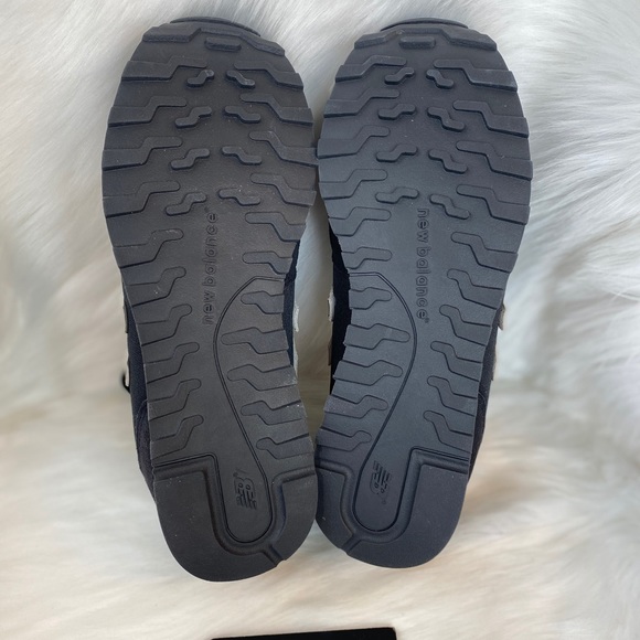 NEW New Balance 311 V1 Classic Running Sneaker - Picture 9 of 10